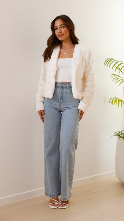 Chaqueta corta de pelo sintético para mujer | Frente abierto