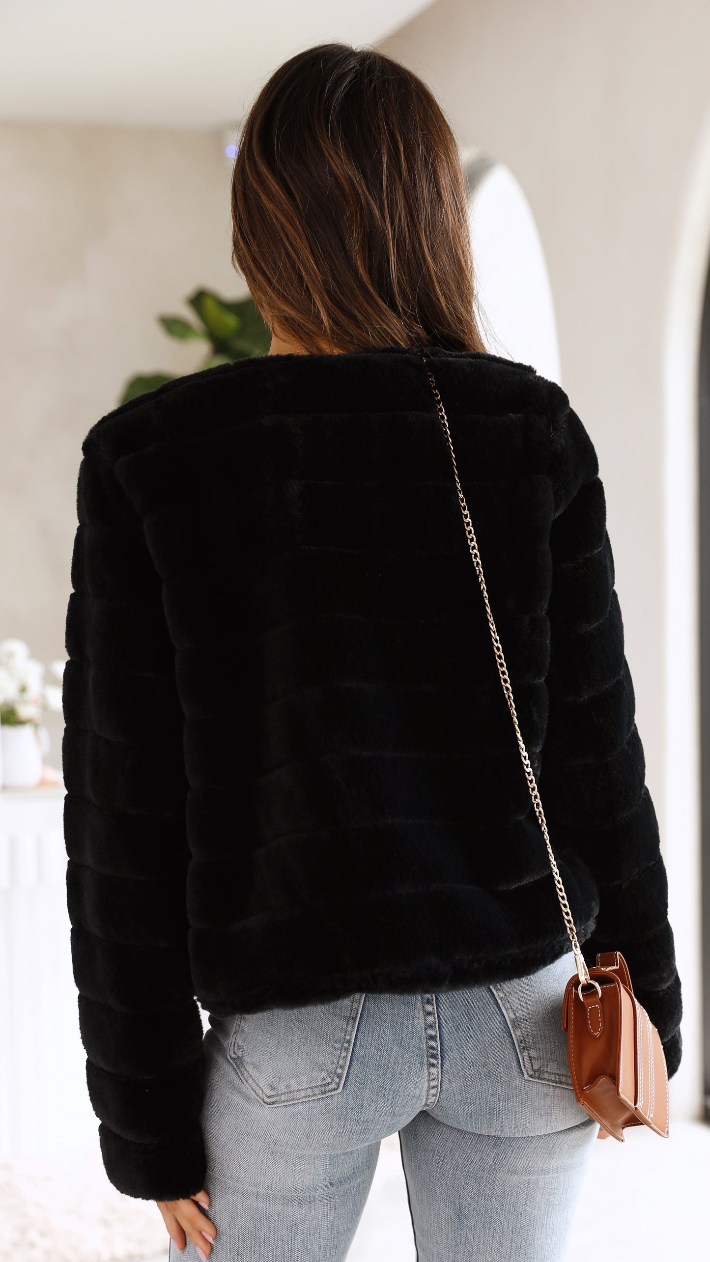 Chaqueta corta de pelo sintético para mujer | Frente abierto