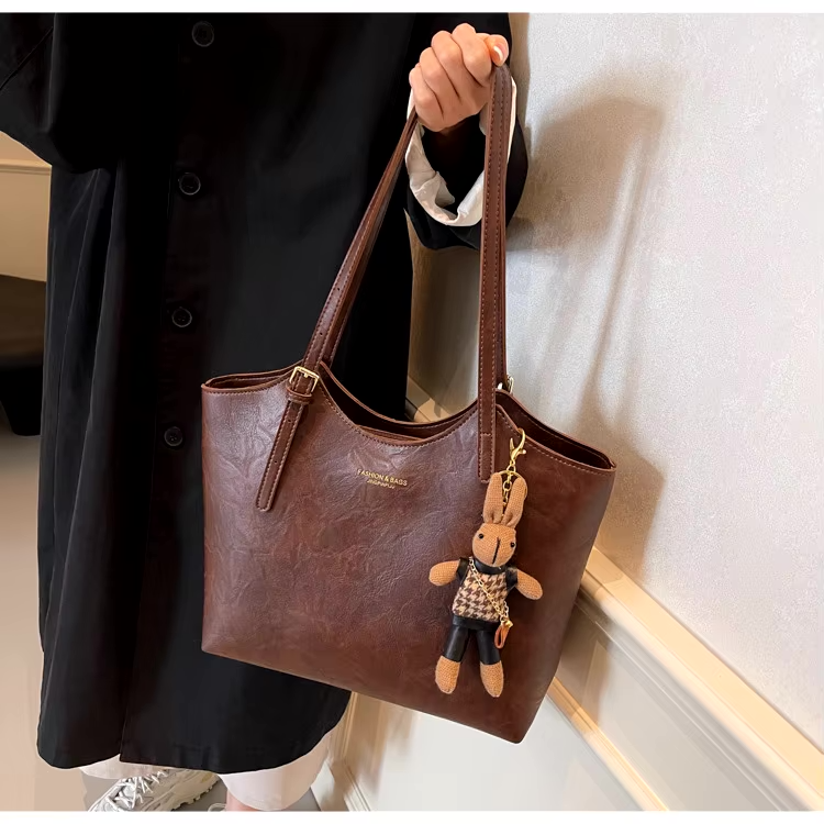 Mochila Tote de Mujer | Detalle Llavero