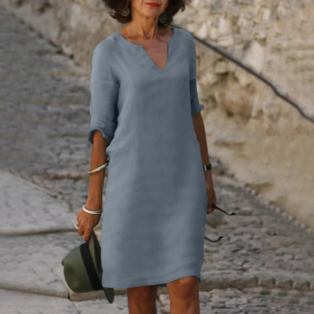 Vestido mini con cuello en v de mujer | manga 3/4