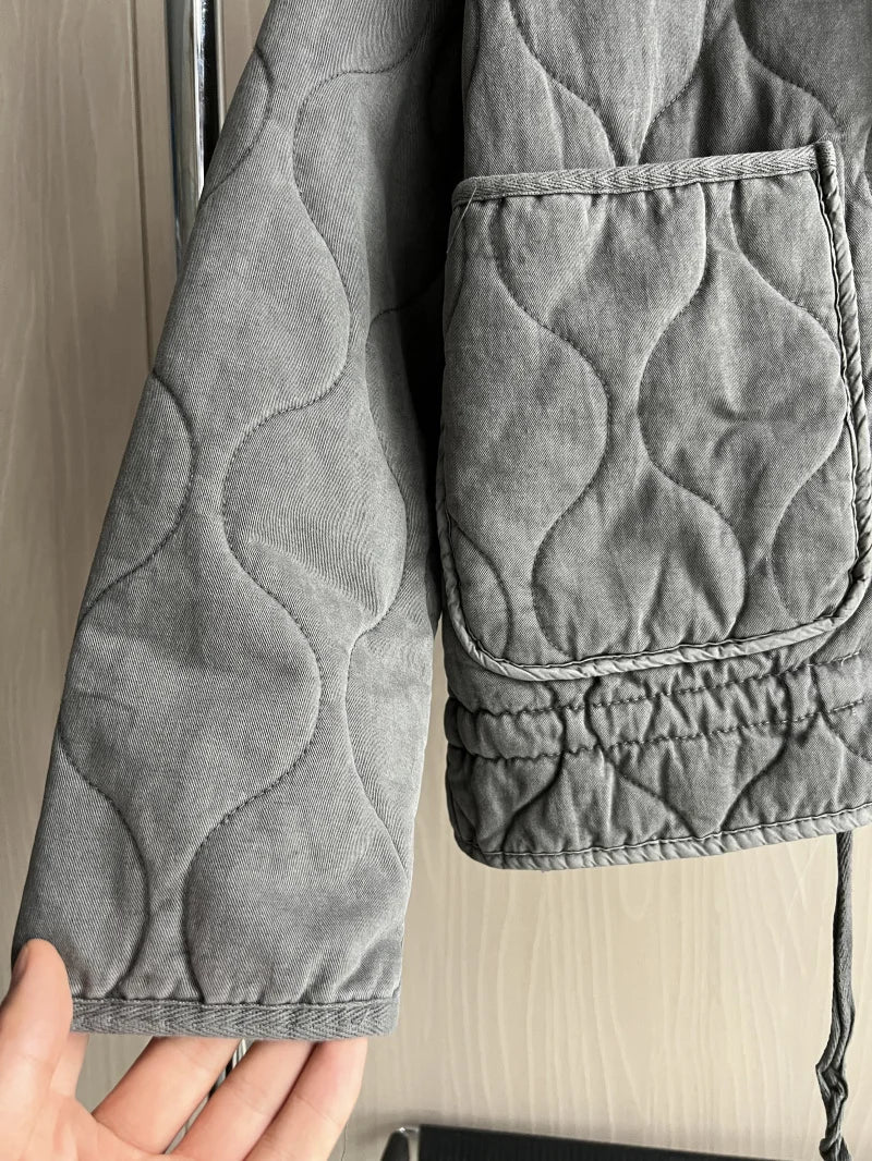 Chaqueta acolchada para mujer | Detalle de bolsillos