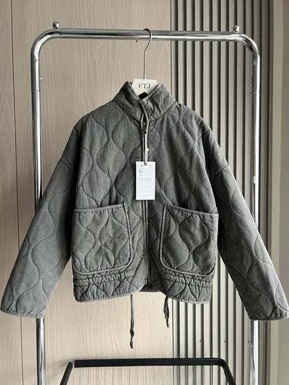 Chaqueta acolchada para mujer | Detalle de bolsillos