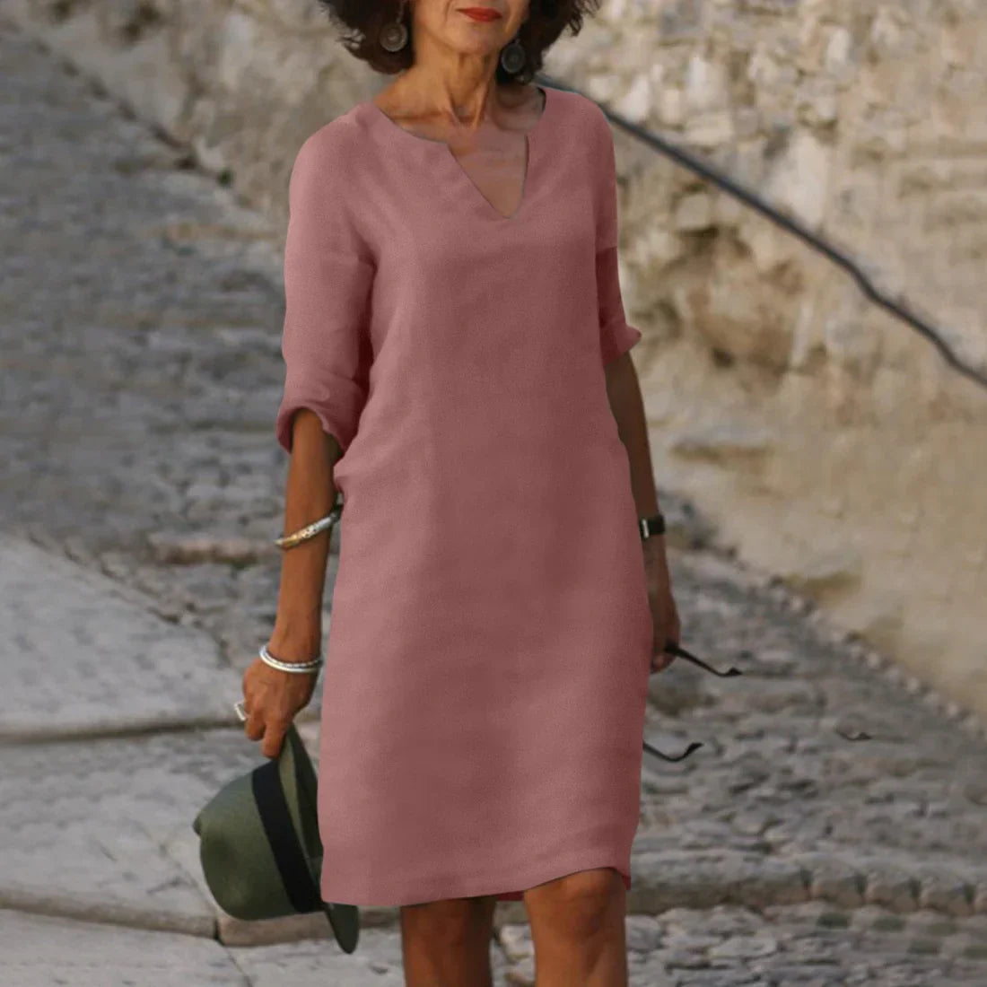 Vestido mini con cuello en v de mujer | manga 3/4