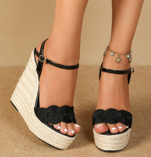 Simple wedge sandals