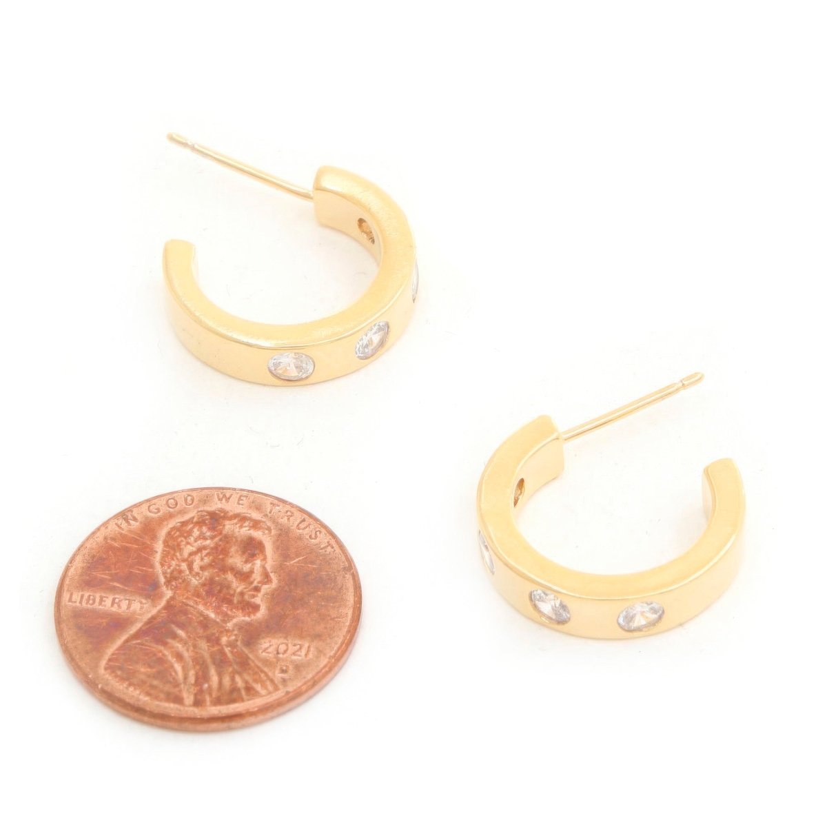 Aretes de Aro con Brillantes en Oro de 14K - Elegancia y Brillo Únicos - Carmen Modas - Jewelry