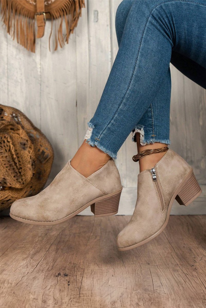 Botines de Tacón Ancho en Ante Negro para Mujer - Carmen Modas - Boots