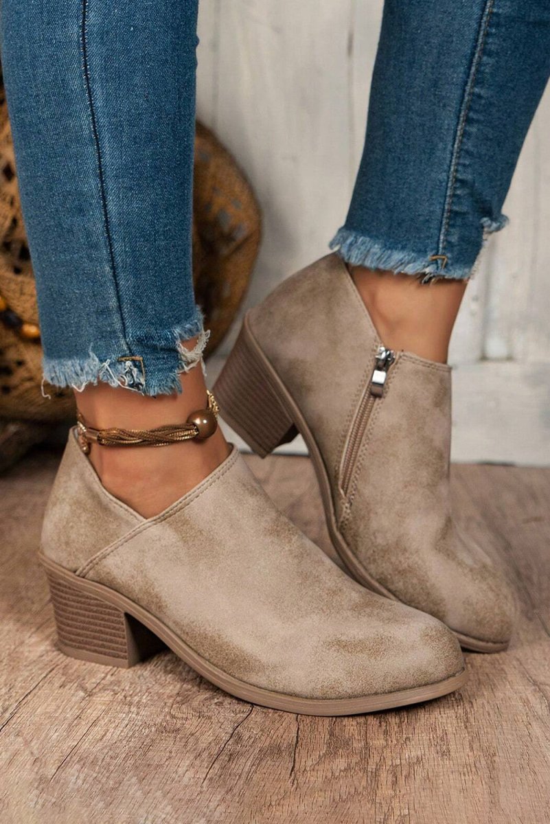 Botines de Tacón Ancho en Ante Negro para Mujer - Carmen Modas - Boots