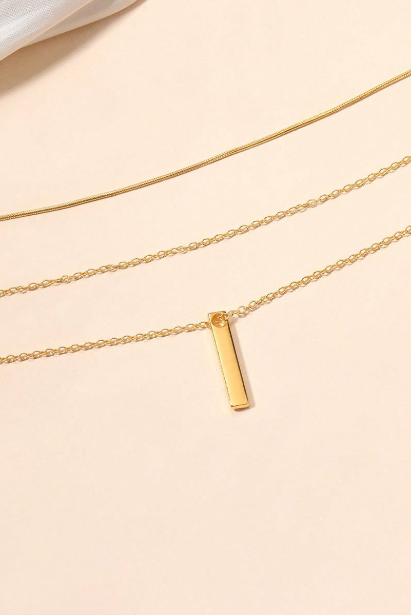 Collar dorado moderno con colgante barra ajustable - Carmen Modas - Necklaces