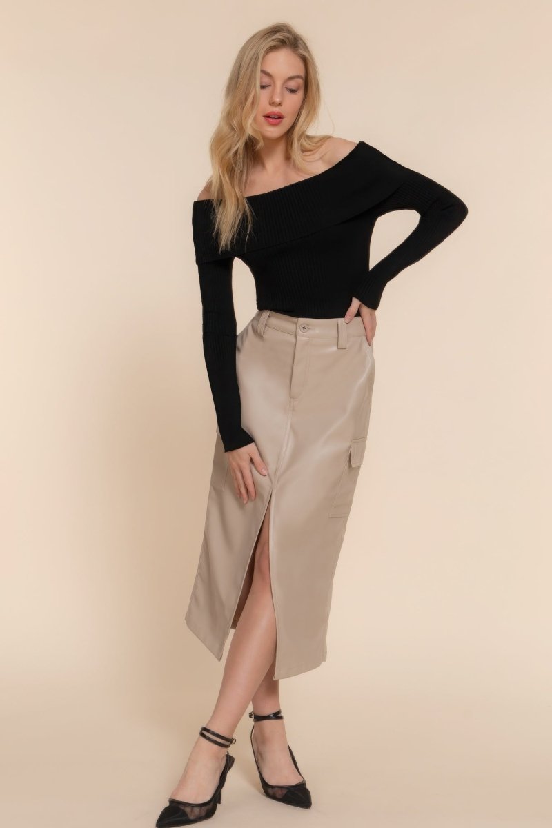 Falda Cargo Midi de Piel Sintética en Beige Oscuro: Elegancia Versátil - Carmen Modas - Skirts