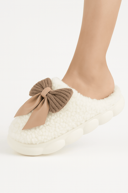 Pantuflas peluche invierno con lazo decorativo contrastante - Carmen Modas - Slides Shoes + Flip Flops