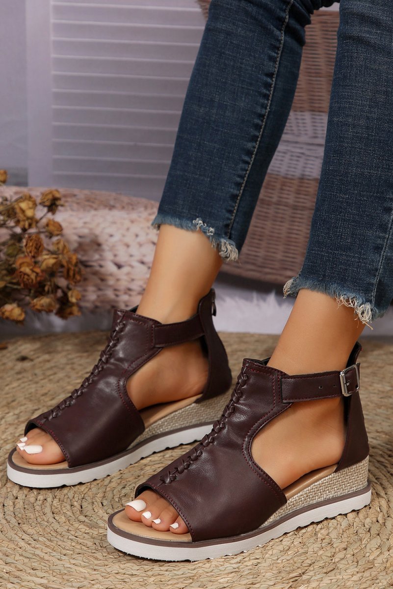 Sandalias de Plataforma con Hebilla y Diseño Calado Mujer - Carmen Modas - Sandals