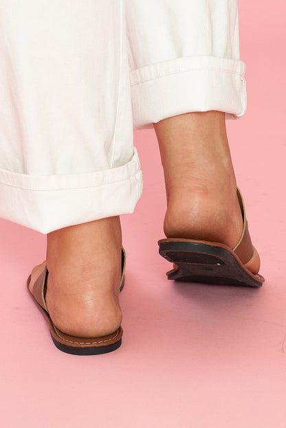 Sandalias planas cuero sintético con adorno metálico verano - Carmen Modas - Sandals