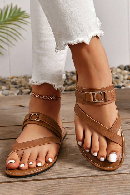 Sandalias planas cuero sintético cruzadas con hebilla metalizada - Carmen Modas - Sandals