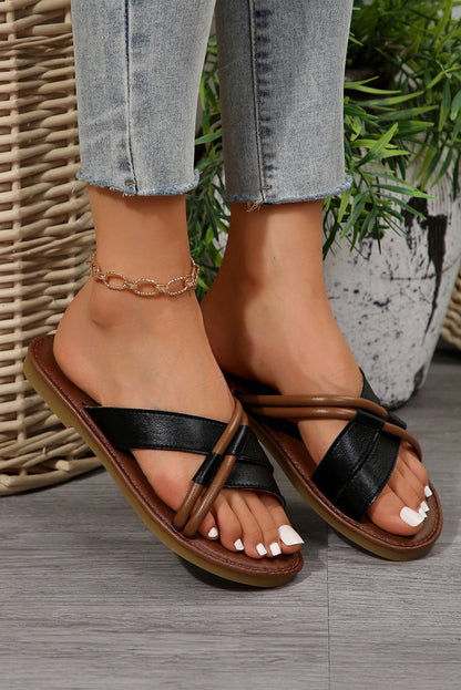 Sandalias planas negras cruzadas sintéticas verano casual - Carmen Modas - Sandals