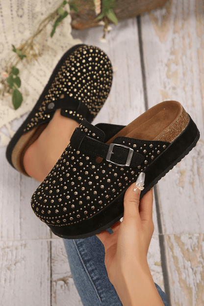Sandalias plataforma vintage con tachuelas decorativas - Carmen Modas - Sandals