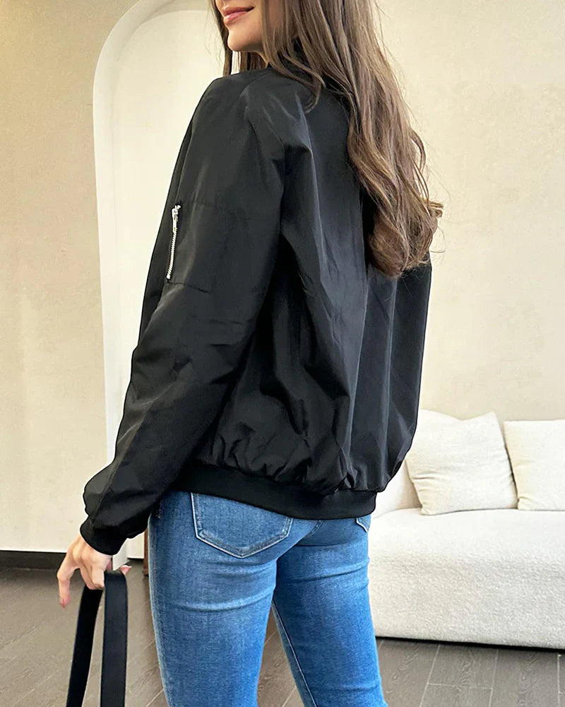 Chaqueta bomber para mujer | Detalle de cremallera