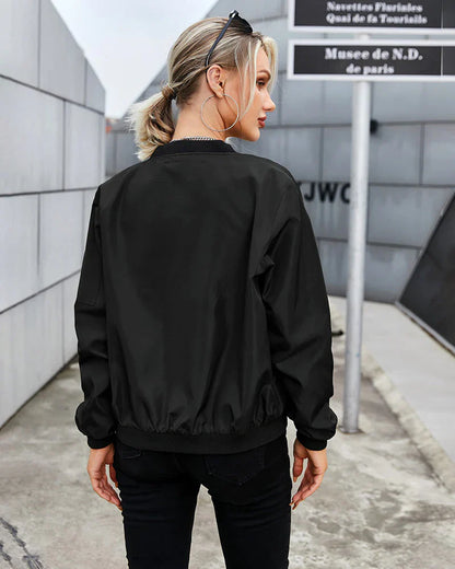 Chaqueta bomber para mujer | Detalle de cremallera