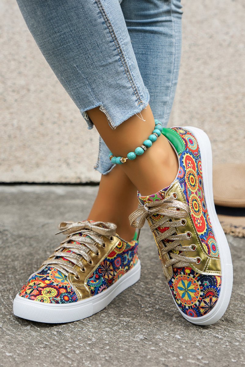 Zapatillas Deportivas Doradas de Cordones - Carmen Modas - Sneakers