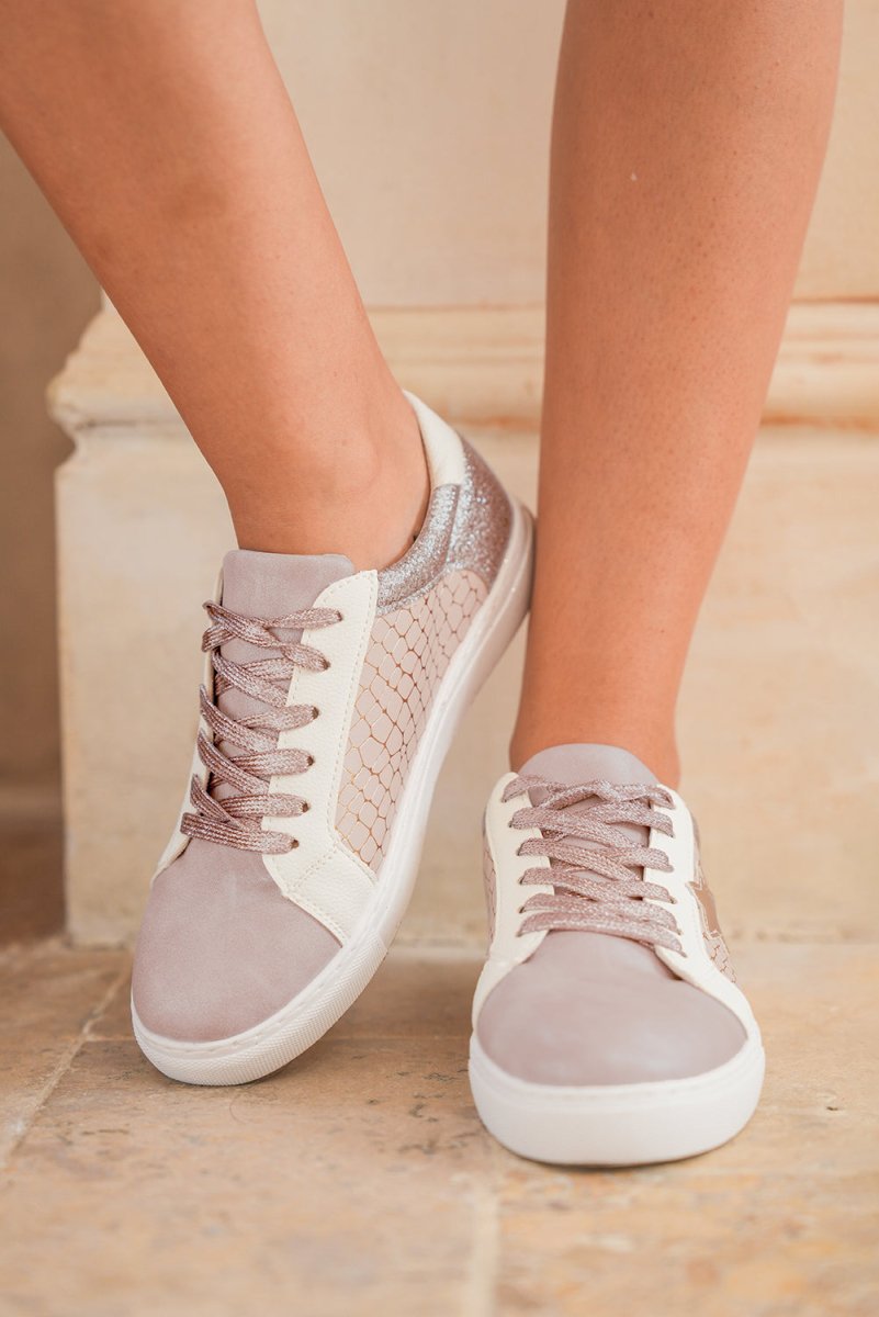 Zapatillas PU con estrellas brillantes y diseño patchwork - Carmen Modas - Sneakers