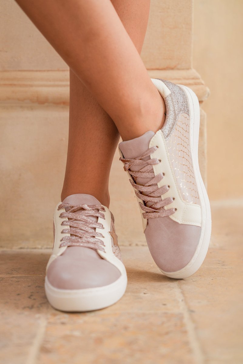 Zapatillas PU con estrellas brillantes y diseño patchwork - Carmen Modas - Sneakers