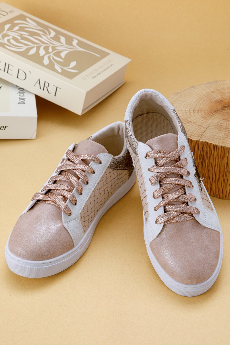 Zapatillas PU con estrellas brillantes y diseño patchwork - Carmen Modas - Sneakers