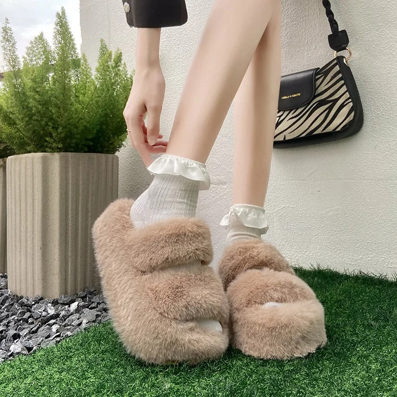 Thick and warm house slippers