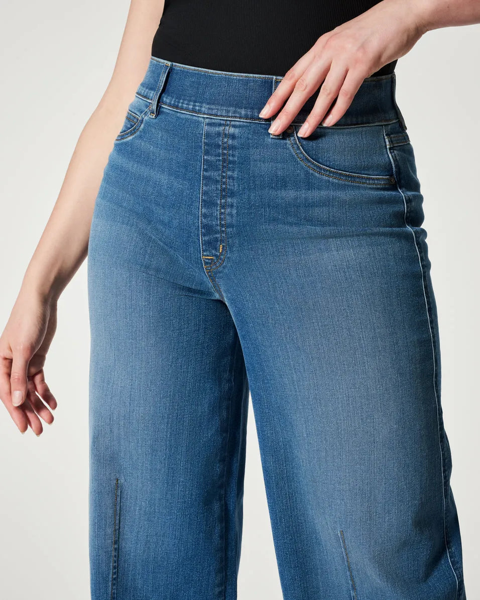 Phoebe | Pull-On Chic Jeans - AMVIM